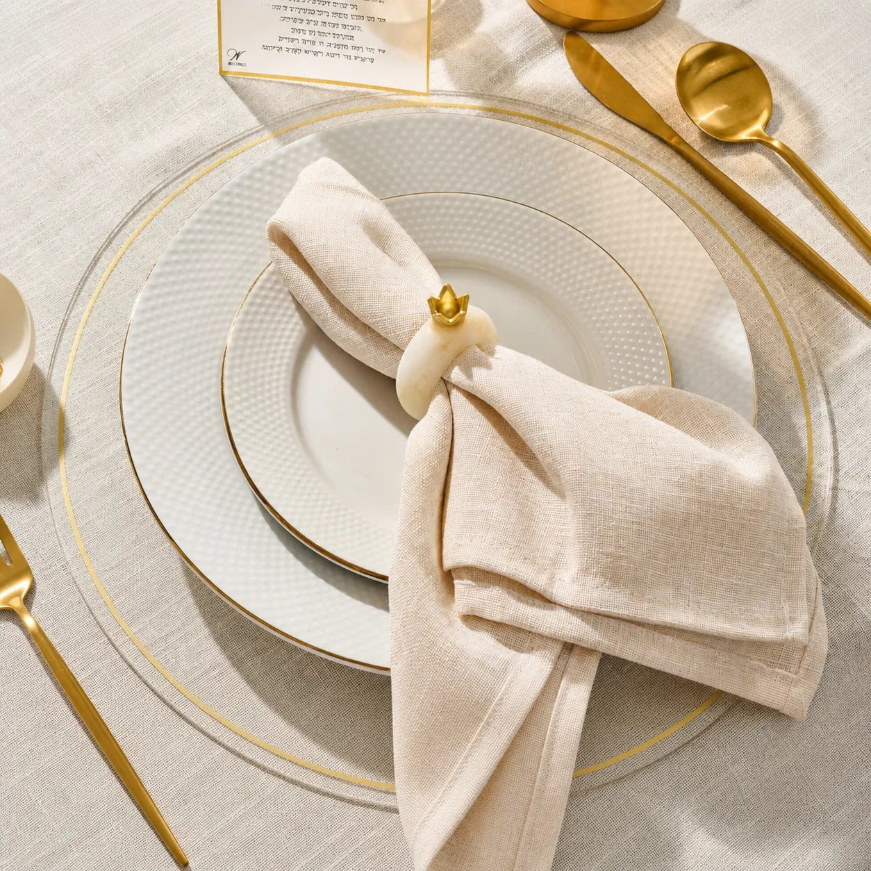 resin tablscape with napkin ring | Judaica holiday table