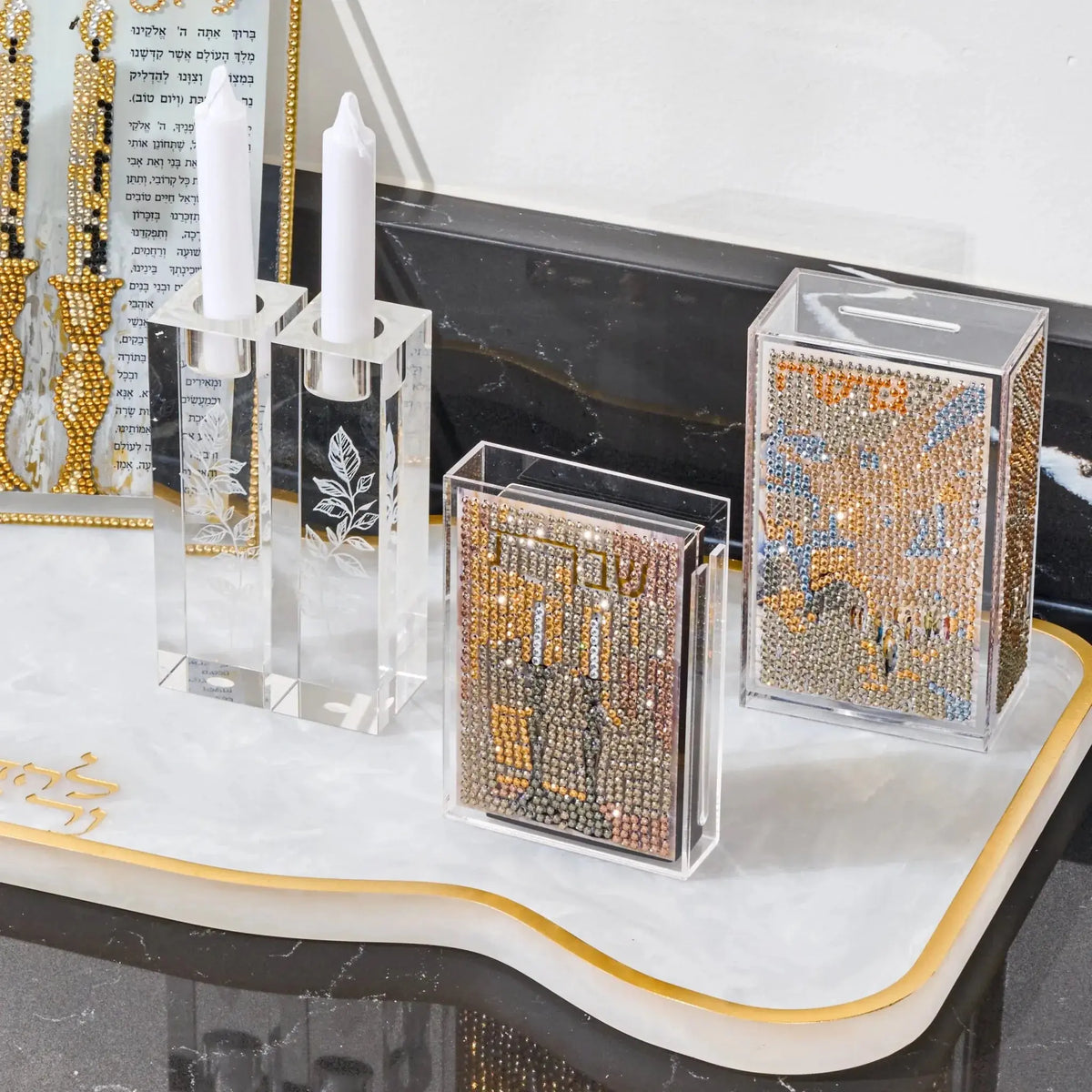 Diamond art crafts set up by a hadlokas neiros scene