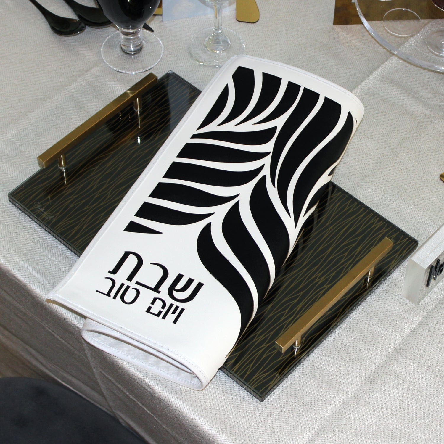 Black & Gold Rosh Hashanah Tablescape - Waterdale Collection