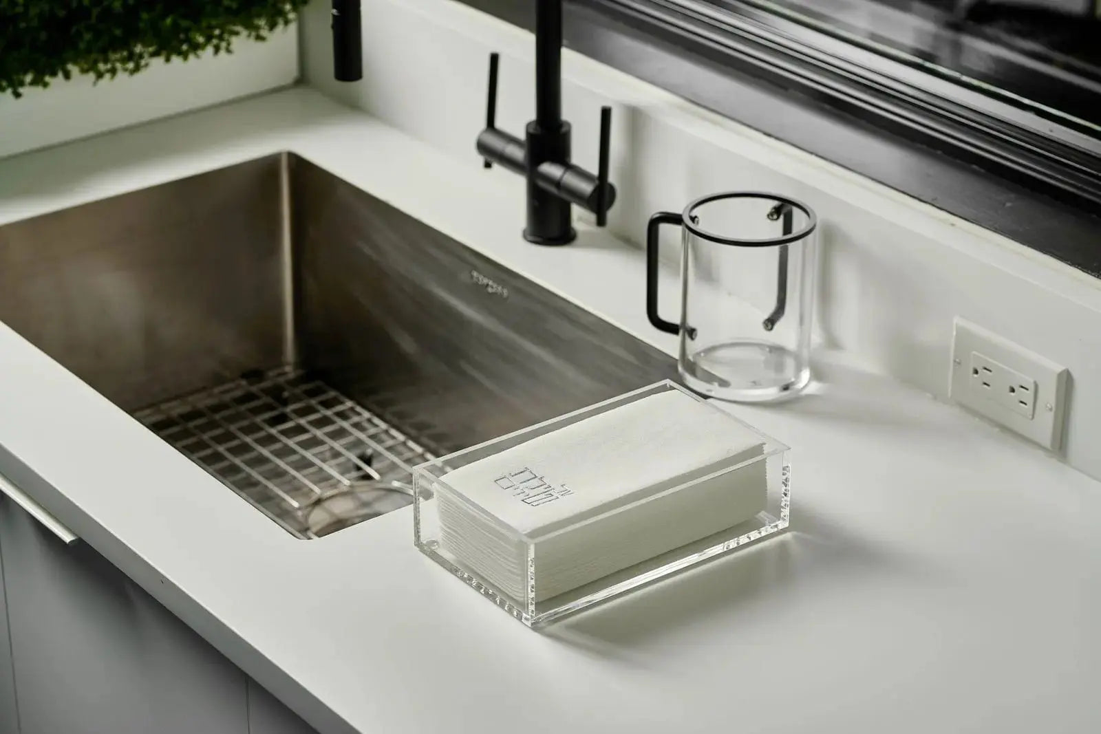 Classic Guest Towel Holder - Waterdale Collection