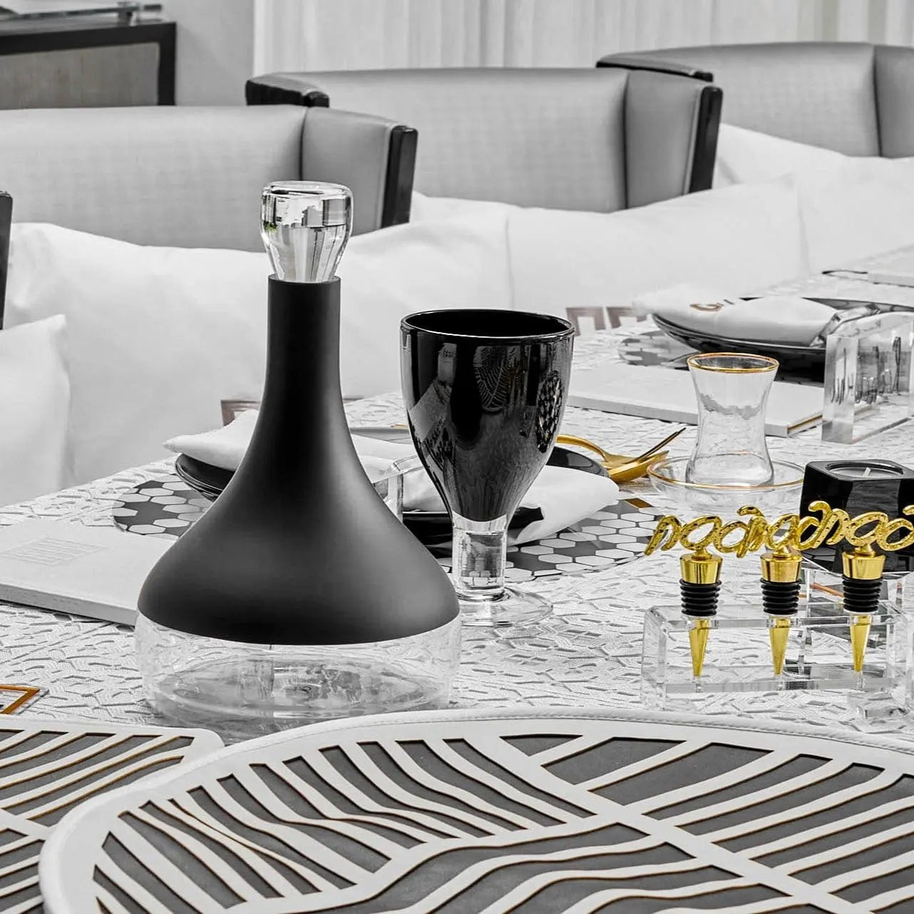 Contemporary Wine Decanter - Waterdale Collection