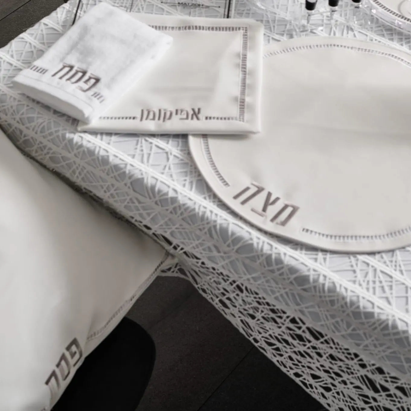 Hemstitched Pesach Set - Waterdale Collection