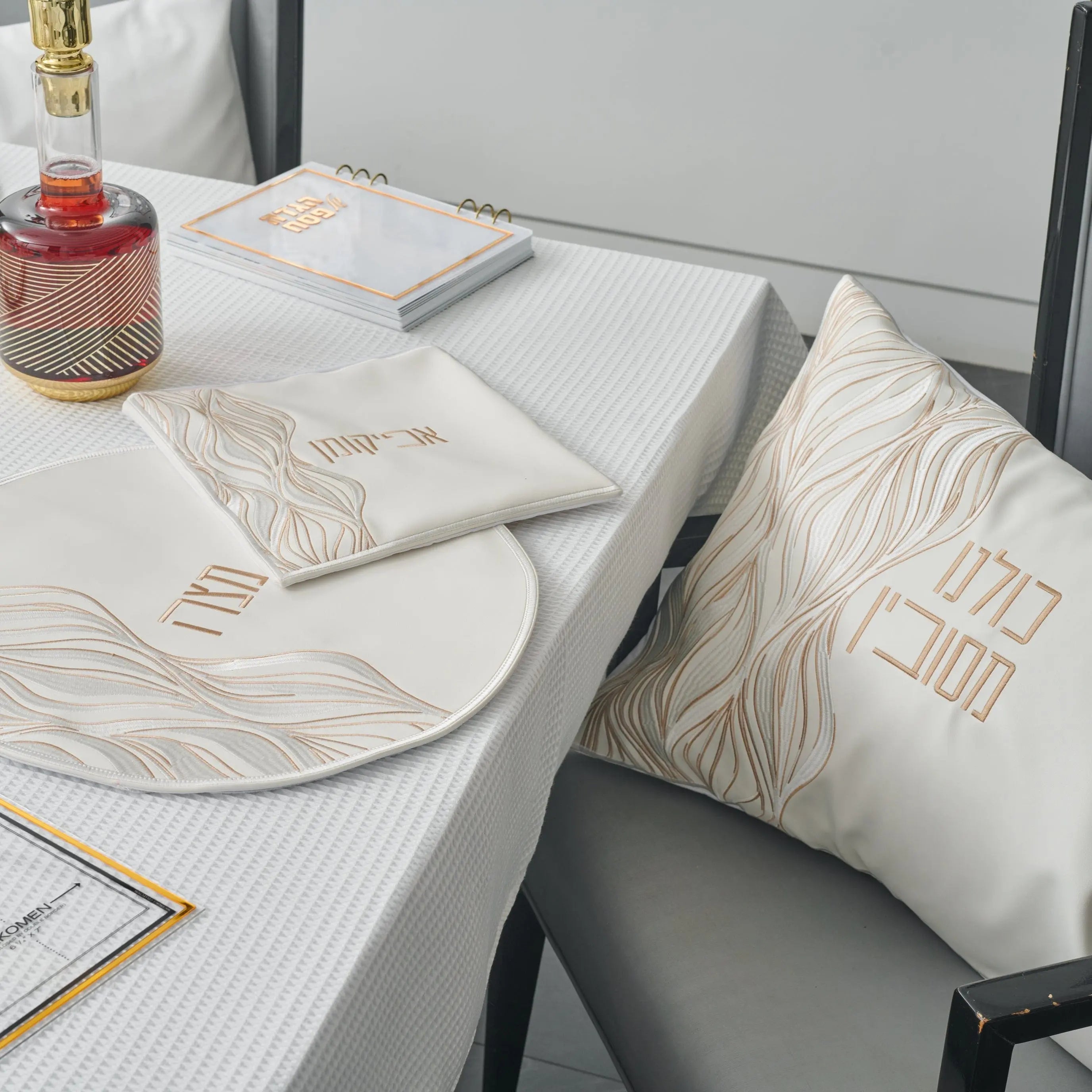 Lace Pesach Set - Waterdale Collection