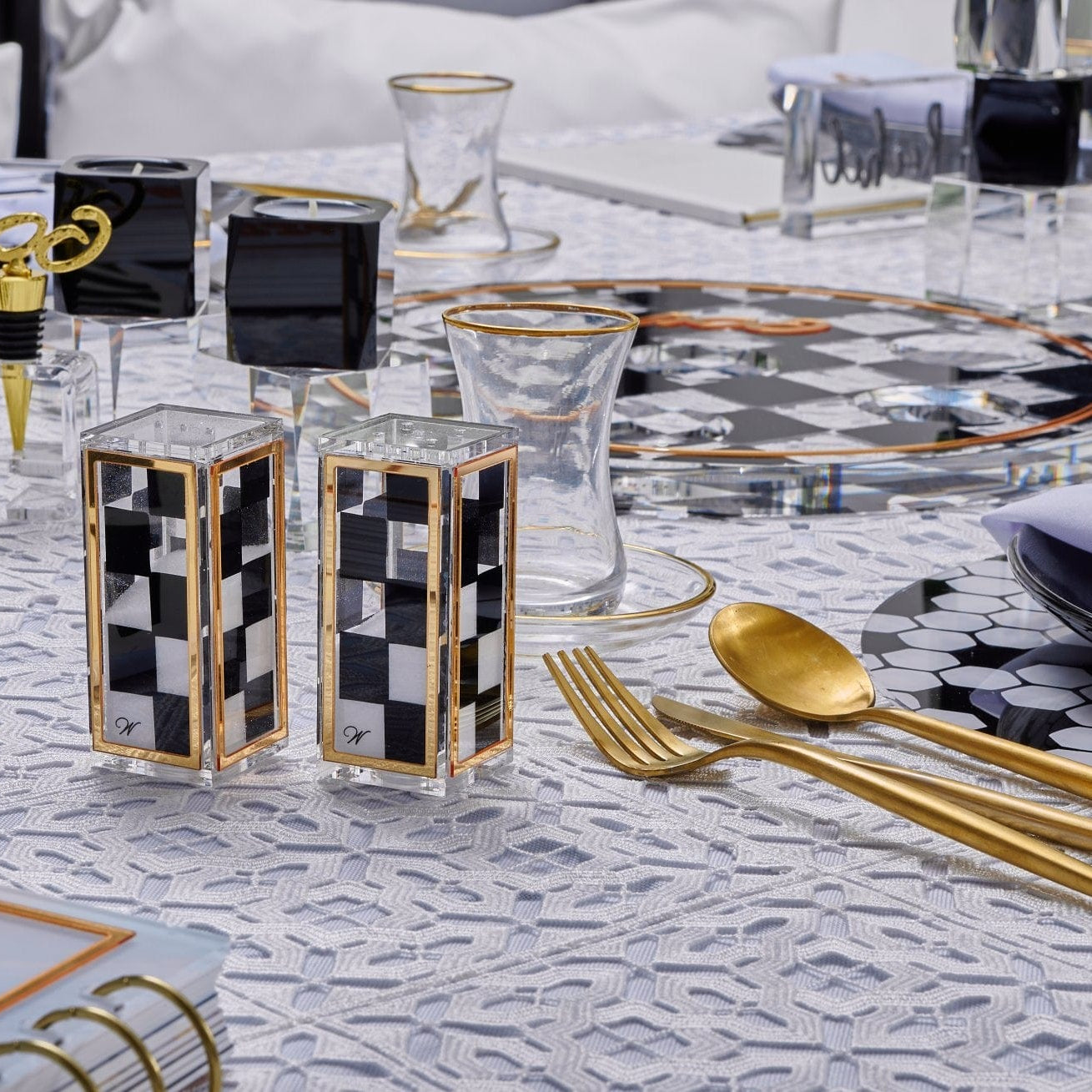 Onyx Pesach 2024 Tablescape - Waterdale Collection