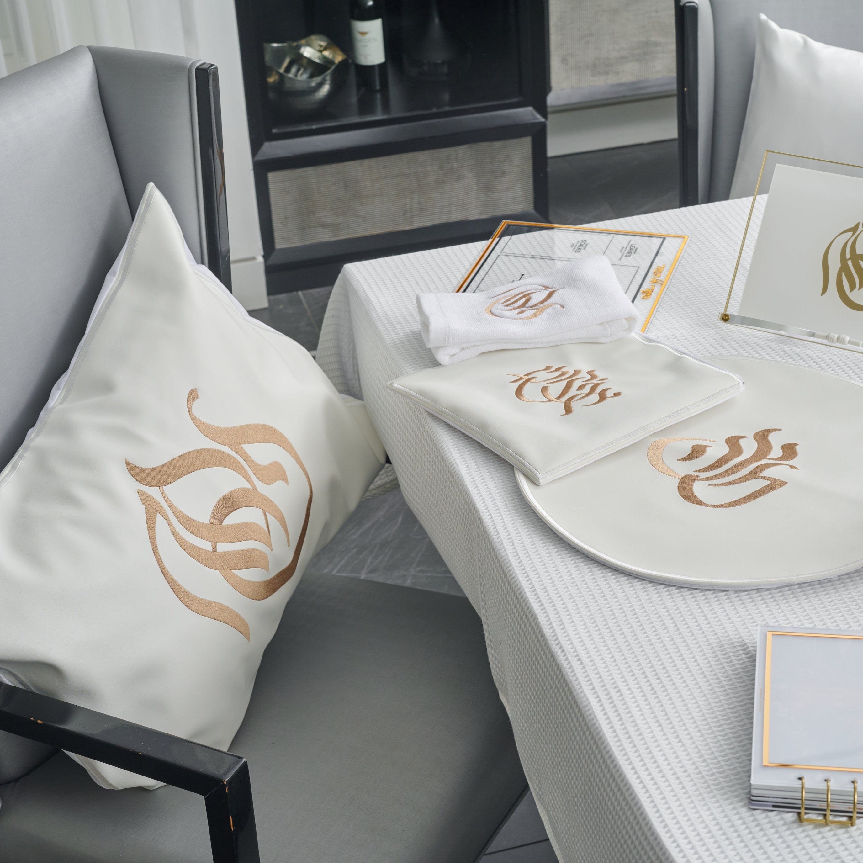 Regal Pesach Set on a sophisticated Seder table.