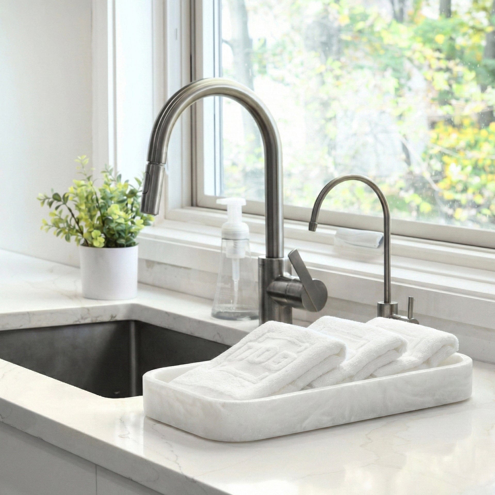 Resin Pesach towel box featuring a sleek marble look finish. A practical and stylish countertop accessory, perfect for keeping hand towels neatly displayed during Pesach.