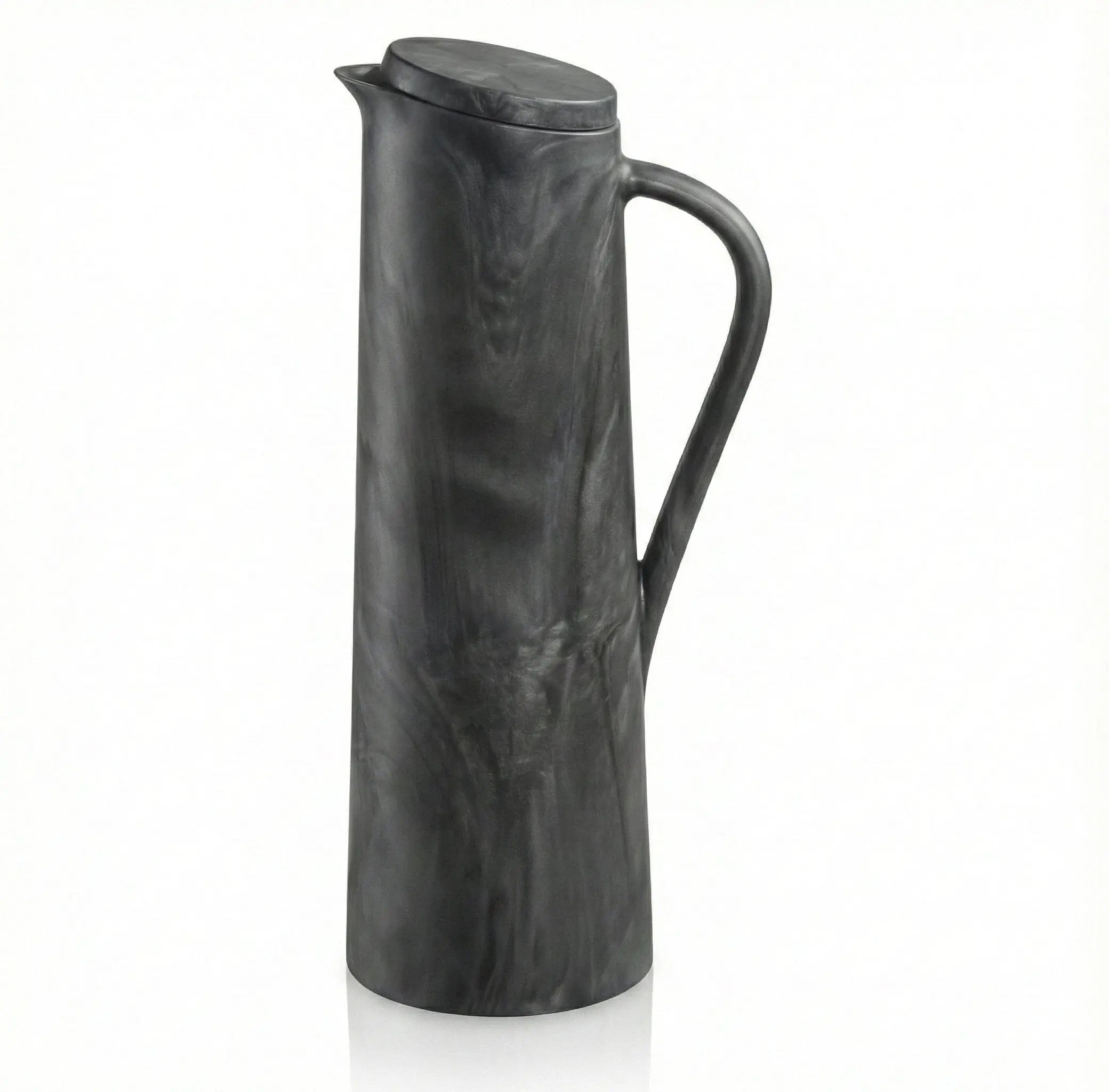 Black resin pitcher with lid – Waterdale Collection
