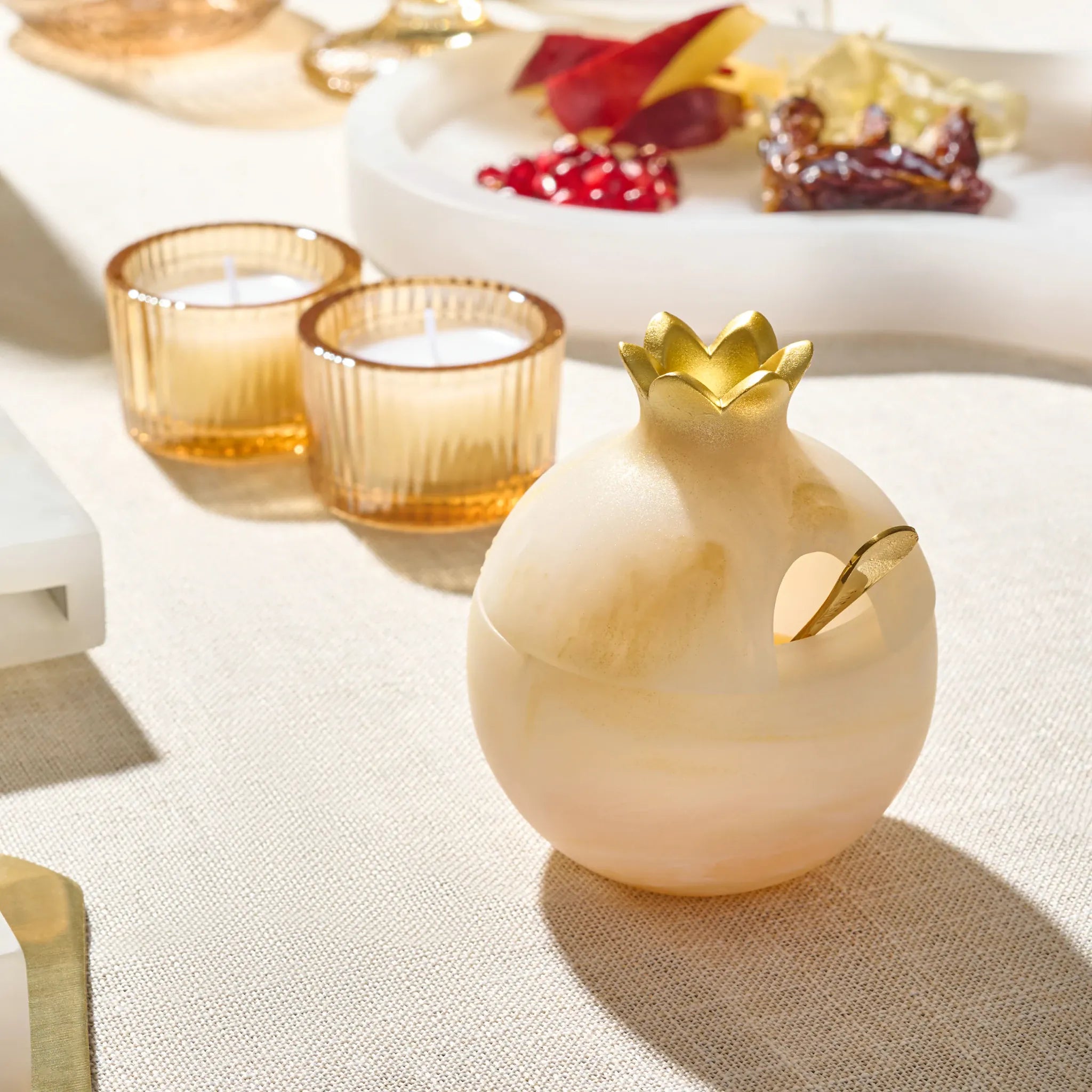 RH-HD-POM-RS-GO Resin Pomegranate Honey Dish Gold