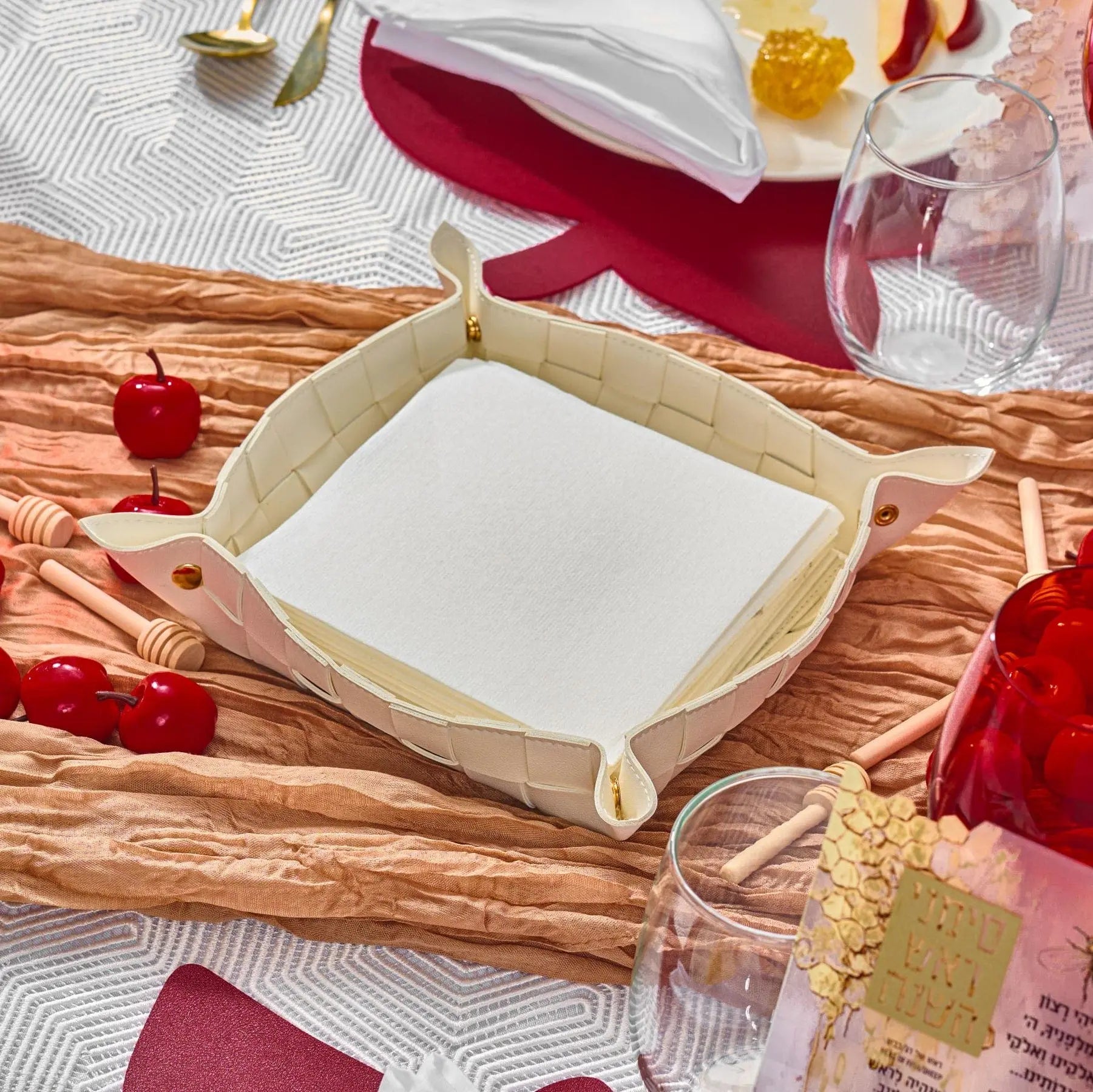 Rosh Hashanah 2025 Painted Tablescape - Waterdale Collection
