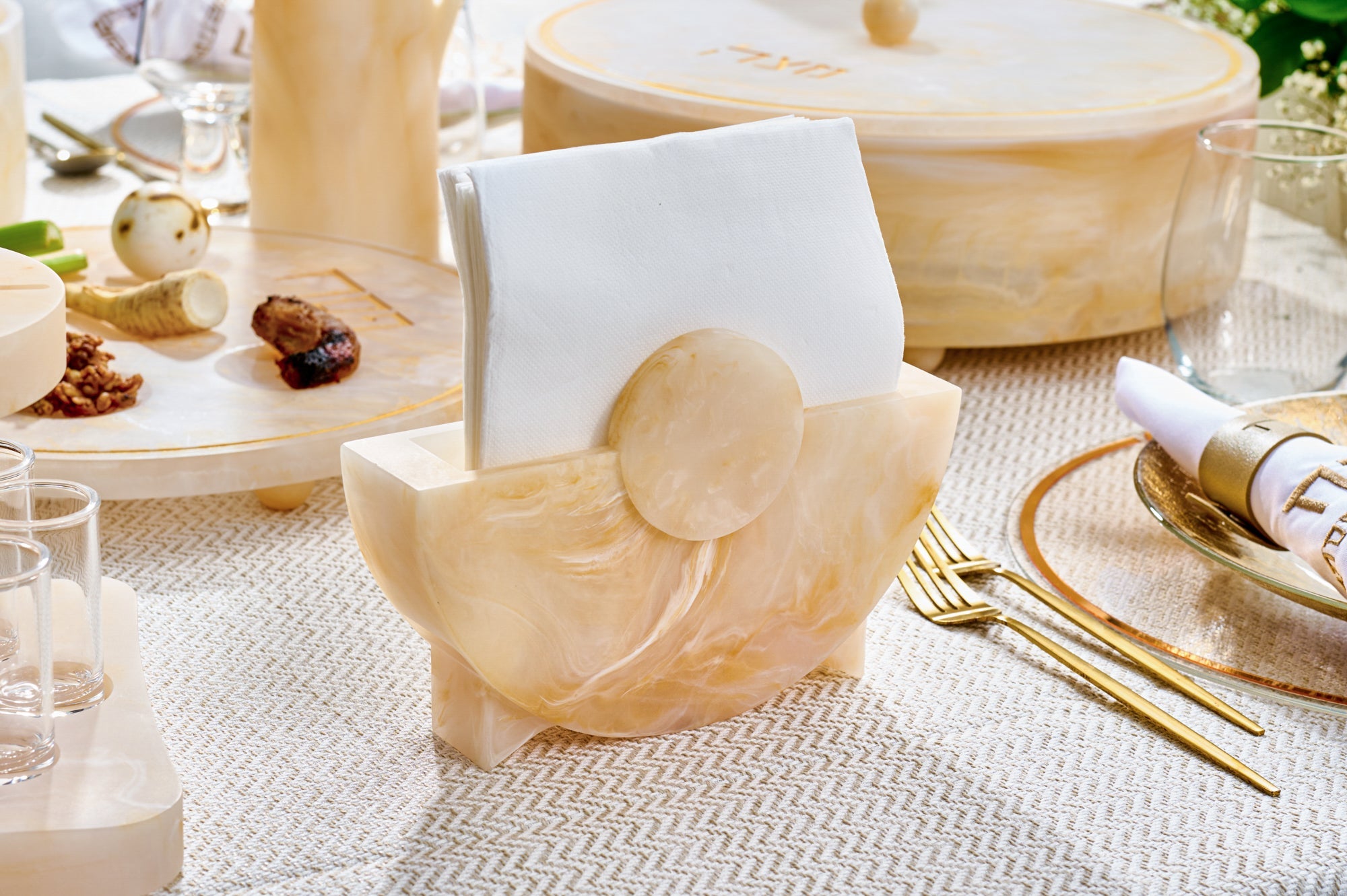 Napkins, Holders & Rings