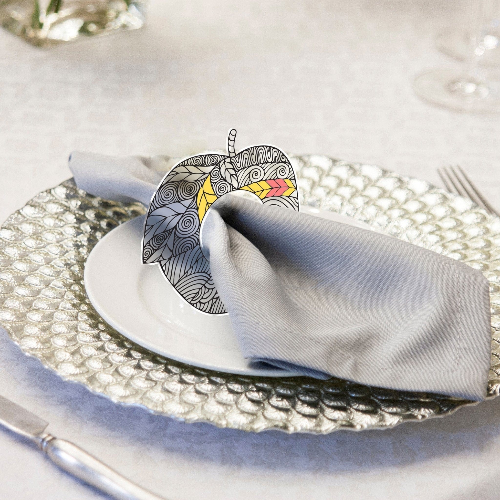 Color it Acrylic Apple Napkin Rings - Waterdale Collection