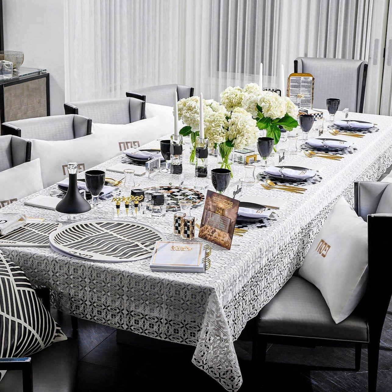 Onyx Pesach 2024 Tablescape - Waterdale Collection