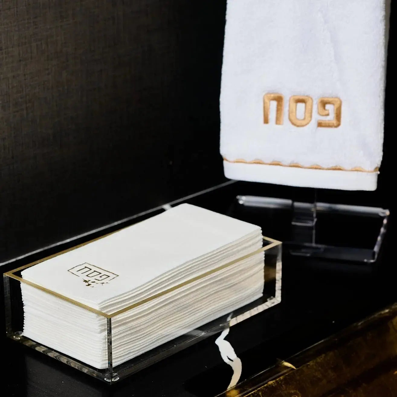 Waterdale Collection Guest Towelettes - Thumbnail 2