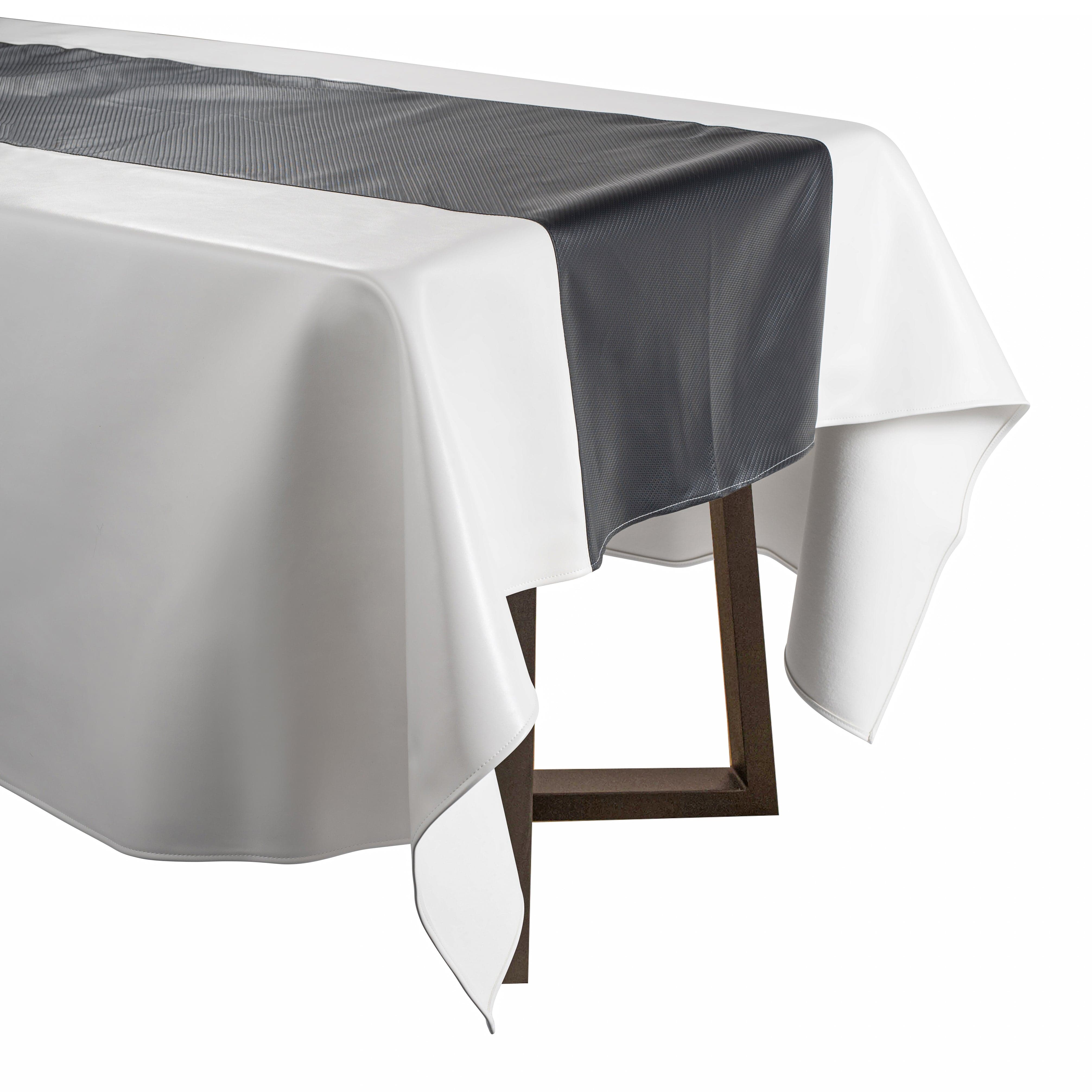 Tablecloth with Runner - Waterdale Collection